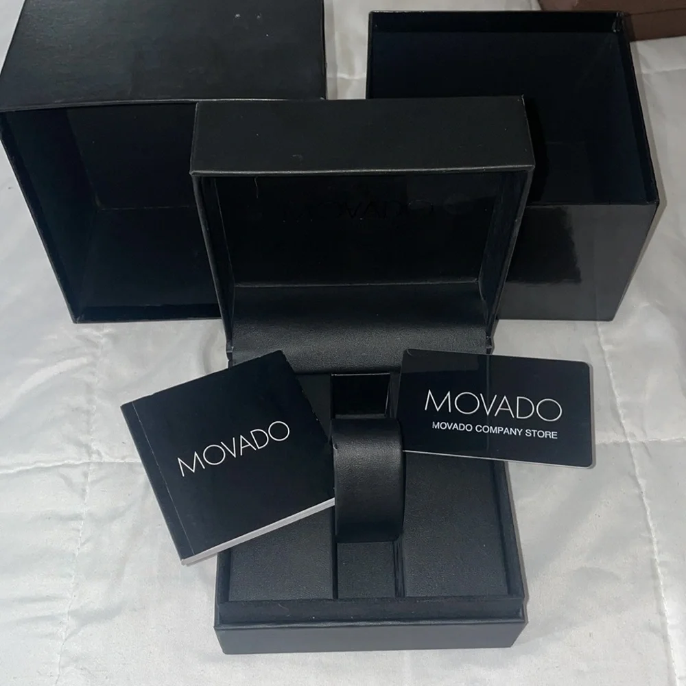 Movado watch box - Picture 5 of 11